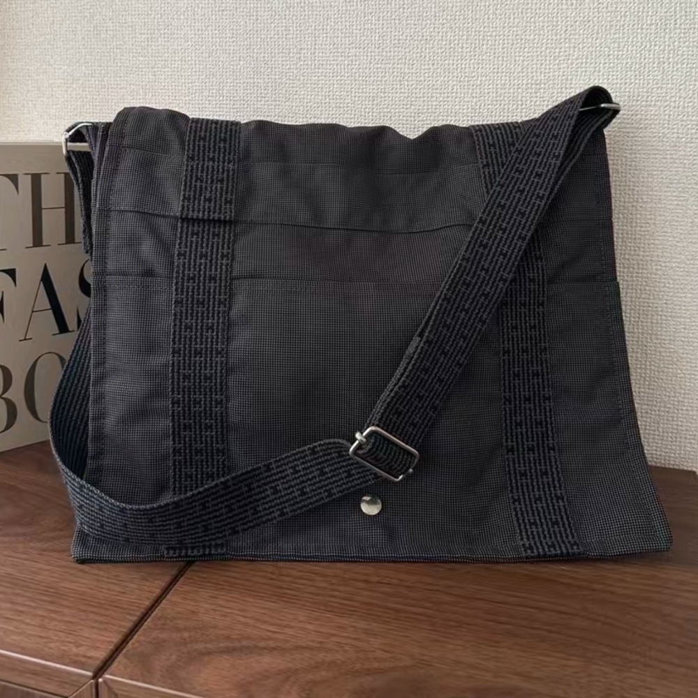 Hermes Bassus MM Airline Gray Shoulder Bag